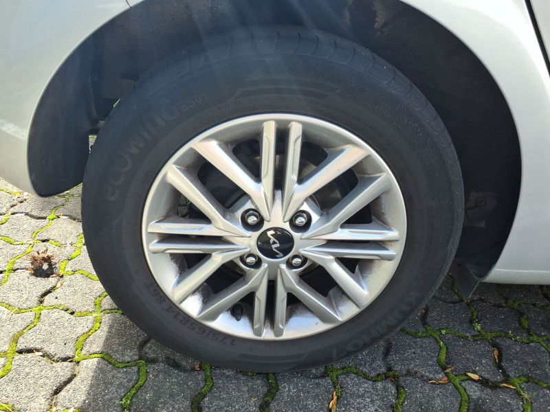 Kia Picanto 1.2 Vision — zdjęcie 16