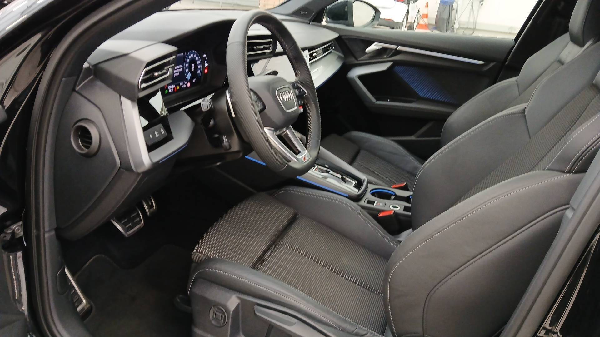 Audi A3 Sportback 35 TDI S line — zdjęcie 8