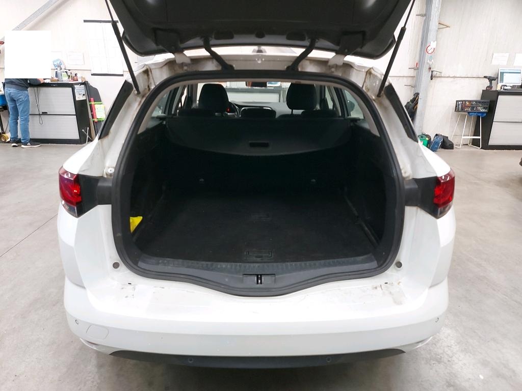 Renault Megane 1.3 TCe Business Edition — zdjęcie 4