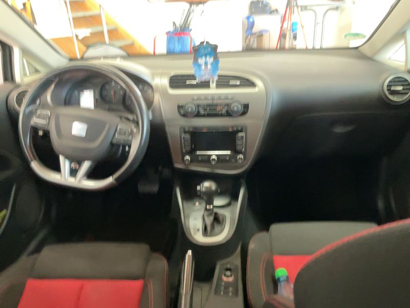 Seat Leon 2.0 TDI FR — zdjęcie 12