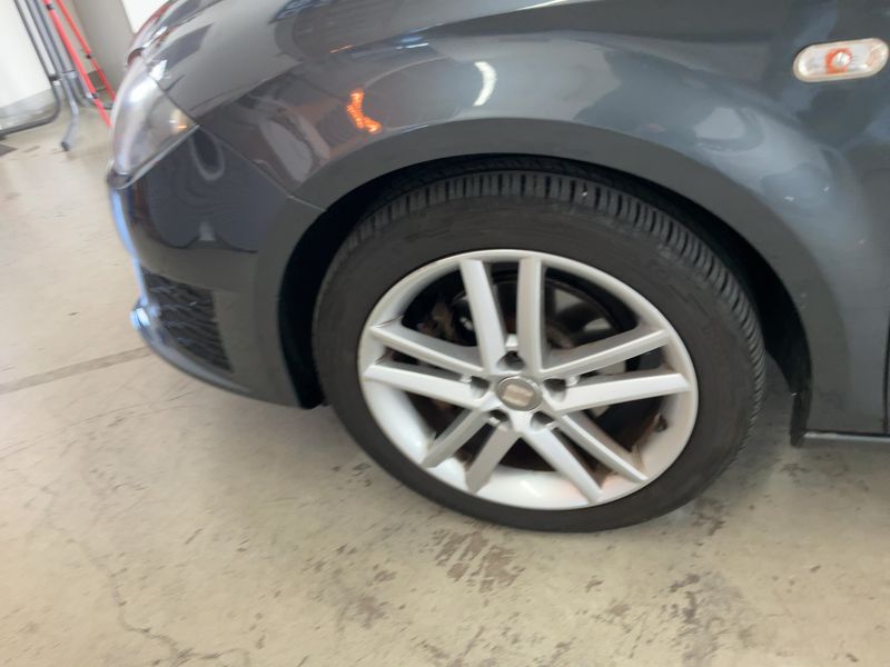 Seat Leon 2.0 TDI FR — zdjęcie 17