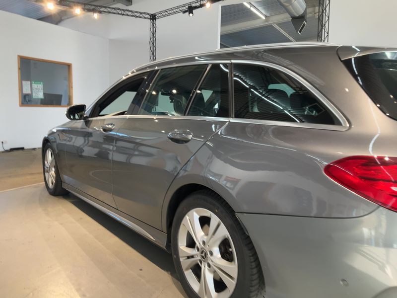 Mercedes-Benz C-Klasse C 200 d T AMG Line — zdjęcie 3