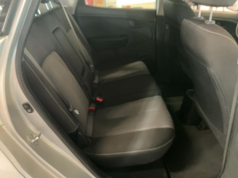 Kia Venga 1.4 Style — zdjęcie 14