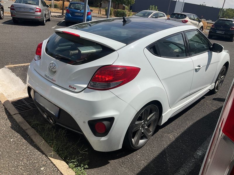 Hyundai Veloster 1.6 TGDI Turbo — zdjęcie 6