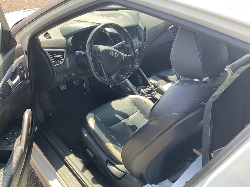 Hyundai Veloster 1.6 TGDI Turbo — zdjęcie 11