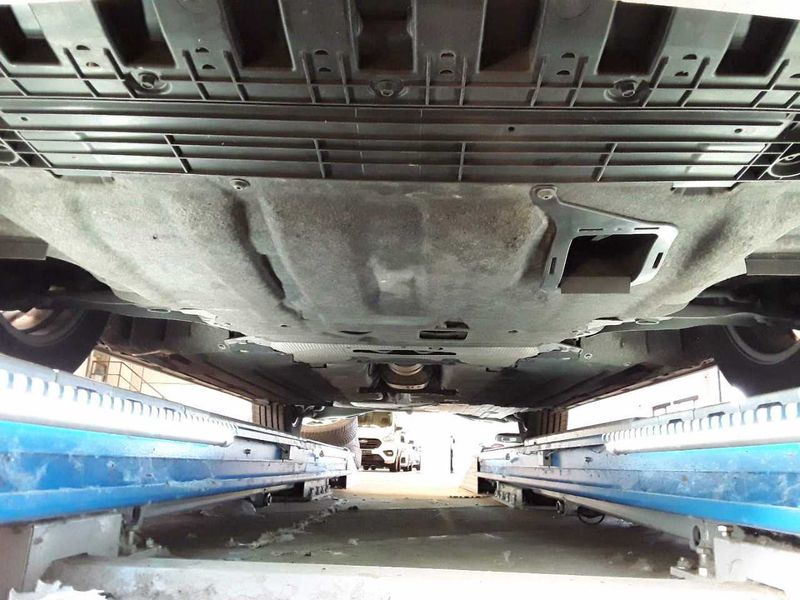 Ford Focus 1.0 EcoBoost Titanium — zdjęcie 34