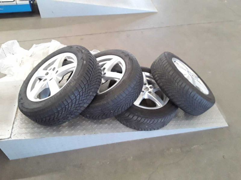 Ford Focus 1.0 EcoBoost Titanium — zdjęcie 11