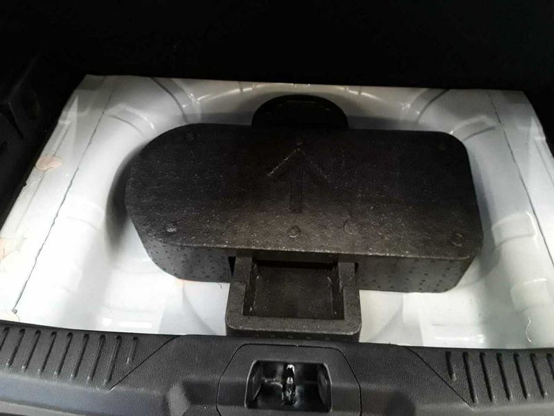 Ford Focus 1.0 EcoBoost Titanium — zdjęcie 24
