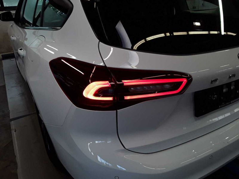 Ford Focus 1.0 EcoBoost Titanium — zdjęcie 25