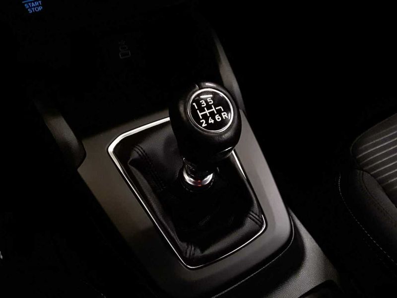 Ford Focus 1.0 EcoBoost Titanium — zdjęcie 27