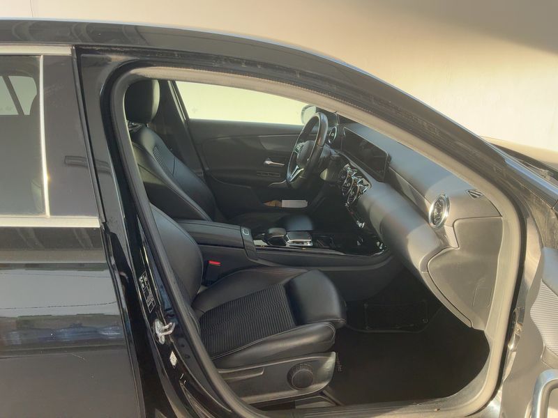 Mercedes-Benz A-Klasse A 180 d Sport — zdjęcie 11