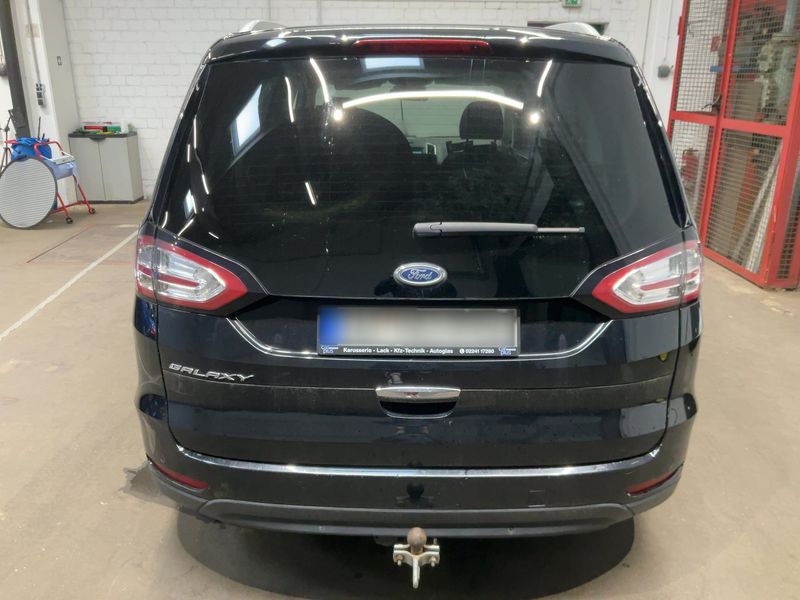 Ford Galaxy 1.5 EcoBoost Titanium — zdjęcie 5