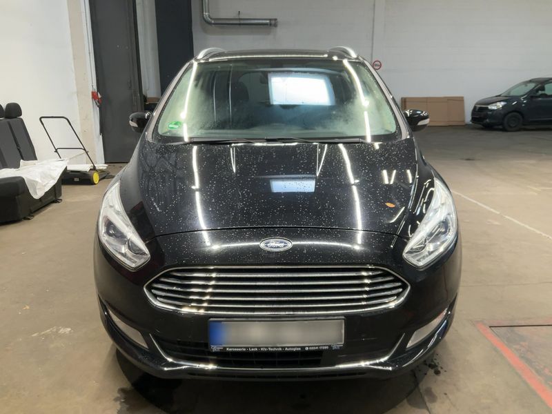 Ford Galaxy 1.5 EcoBoost Titanium — zdjęcie 9