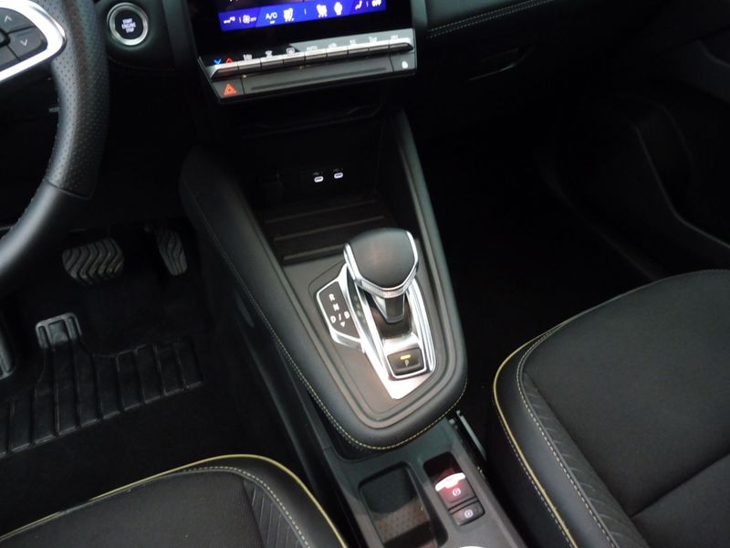 Renault Symbioz 1.6 E-Tech Full Hybrid Iconic — zdjęcie 16