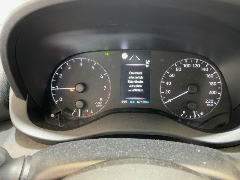 Toyota Yaris 1.0 Comfort — zdjęcie 13