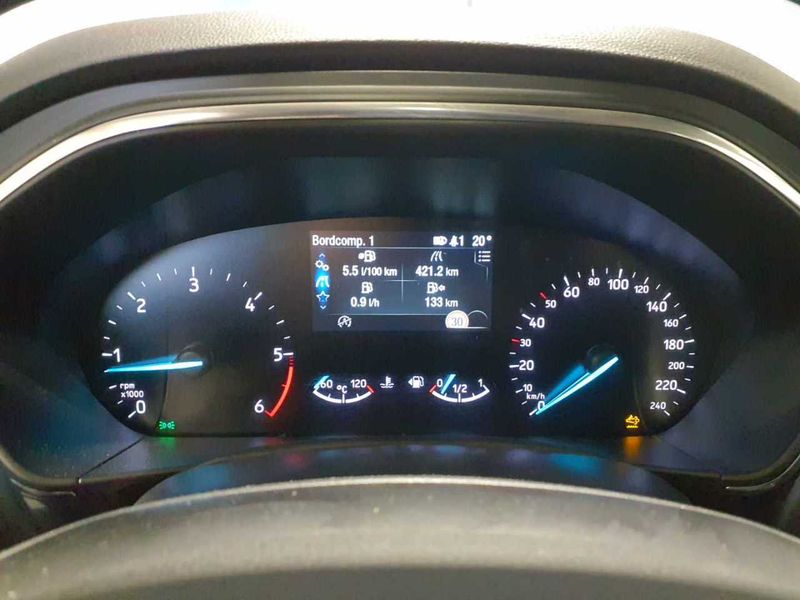 Ford Focus 1.5 TDCi EcoBlue Active — zdjęcie 8