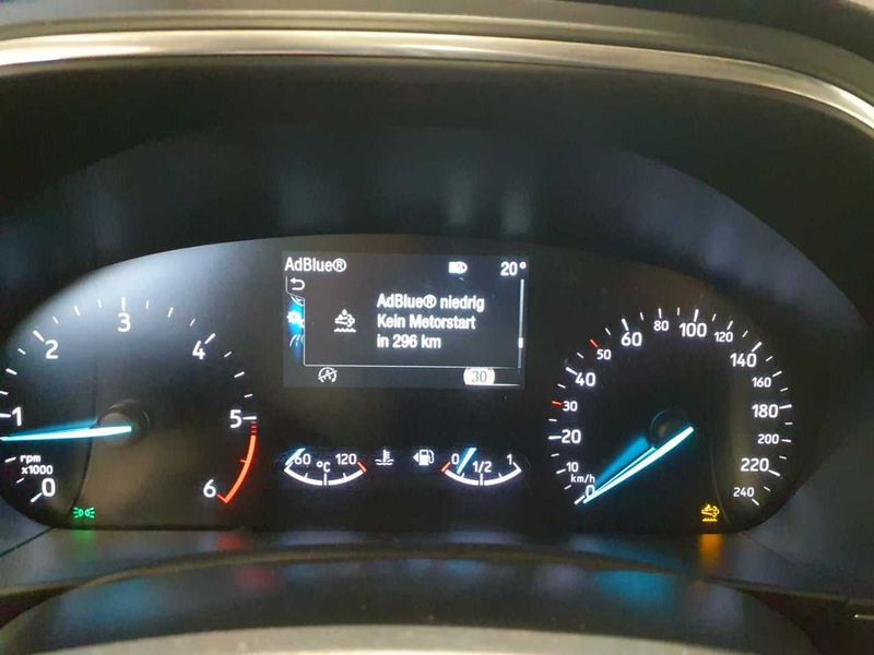 Ford Focus 1.5 TDCi EcoBlue Active — zdjęcie 52