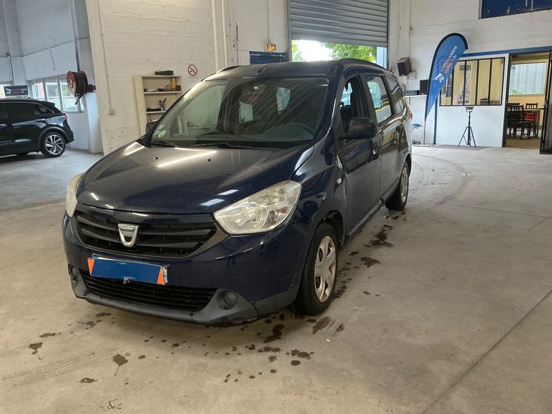 Dacia Lodgy 1.5 dCi Diesel Ambiance — zdjęcie 1