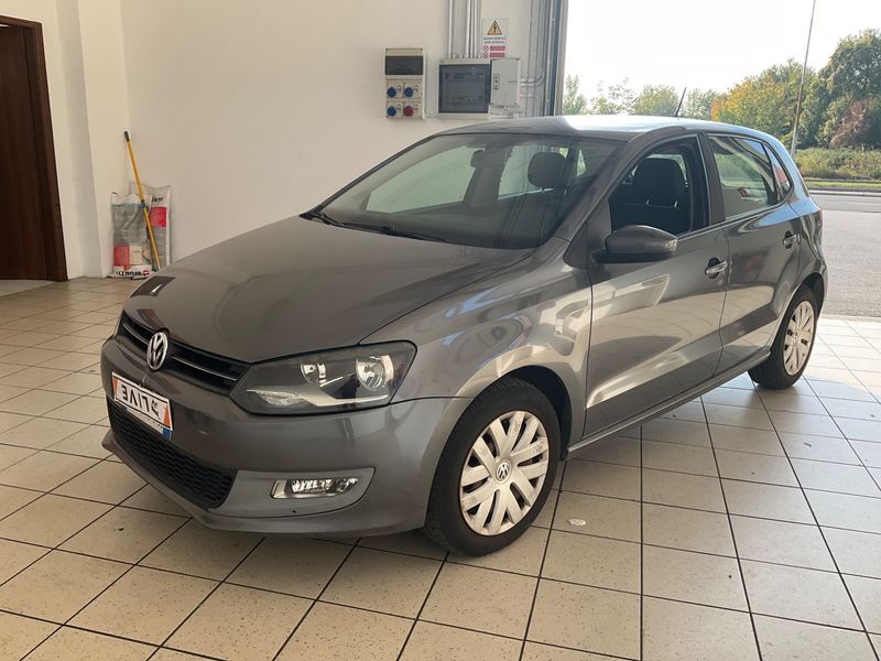 Volkswagen Polo 1.4 FSI Comfortline — zdjęcie 1