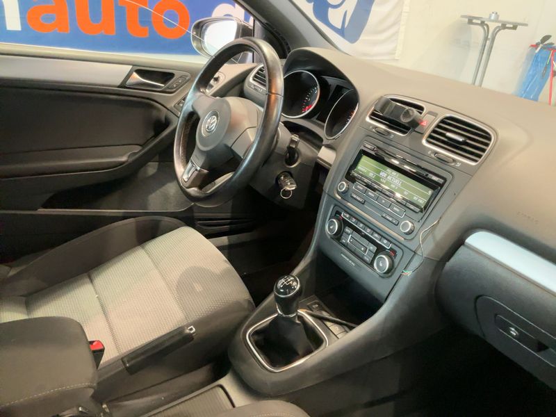 Volkswagen Golf VI 1.6 TDI — zdjęcie 12