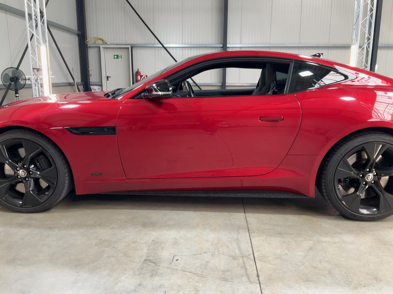 Jaguar F-TYPE P450 R-Dynamic Black AWD — zdjęcie 4