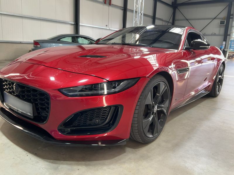 Jaguar F-TYPE P450 R-Dynamic Black AWD — zdjęcie 1