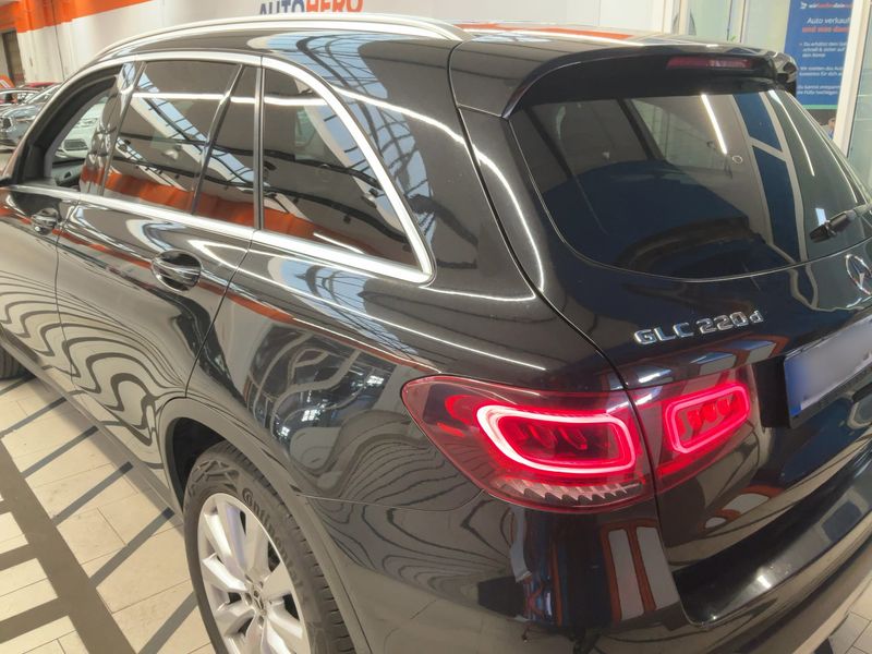 Mercedes-Benz GLC-Klasse GLC 220 d 4Matic — zdjęcie 3