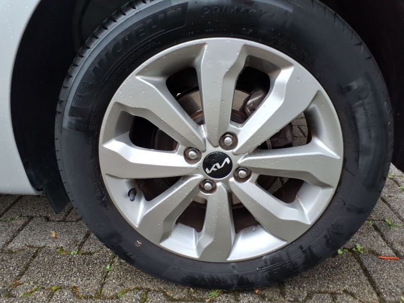 Kia Rio 1.0 TGDI Vision — zdjęcie 16