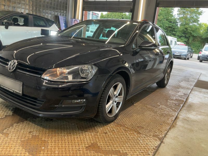 Volkswagen Golf VII 1.2 TSI Comfortline BlueMotion Tech — zdjęcie 2