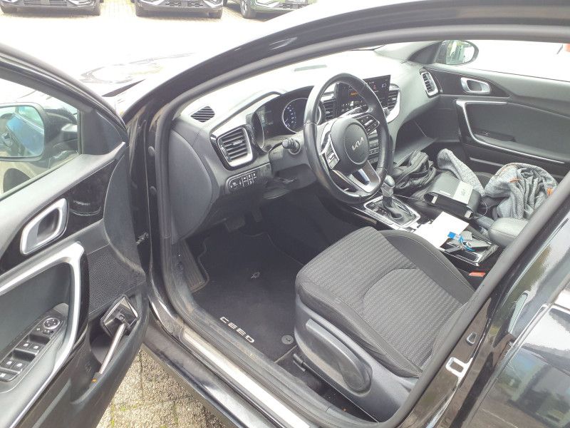 Kia cee'd 1.6 Plug-in Hybrid Vision — zdjęcie 5
