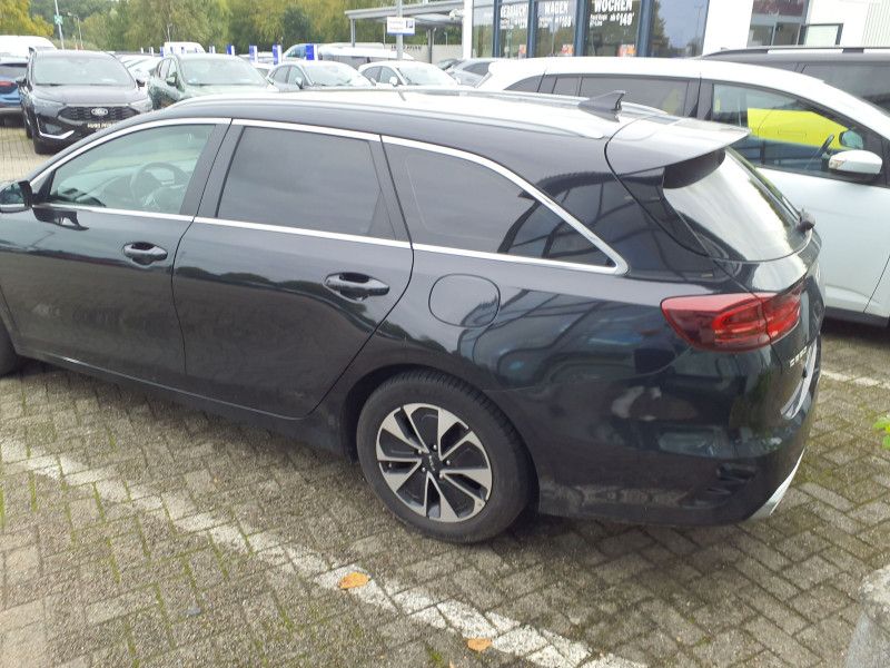 Kia cee'd 1.6 Plug-in Hybrid Vision — zdjęcie 4