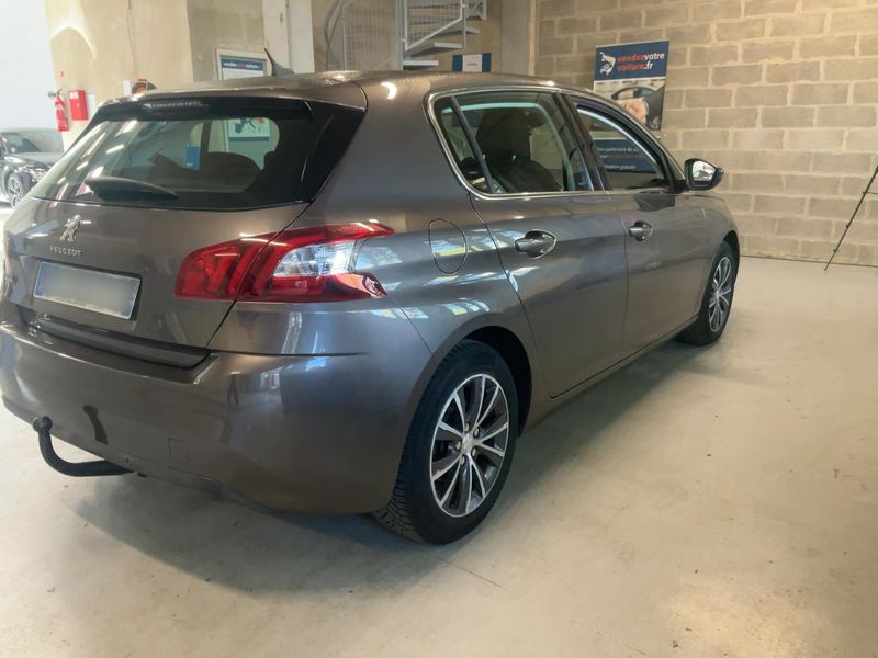 Peugeot 308 1.6 e-HDi Allure — zdjęcie 6