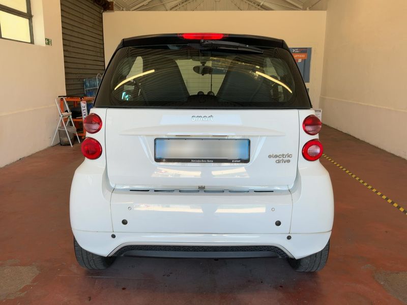 Smart fortwo electric drive 55 kW Electric drive Standard — zdjęcie 5