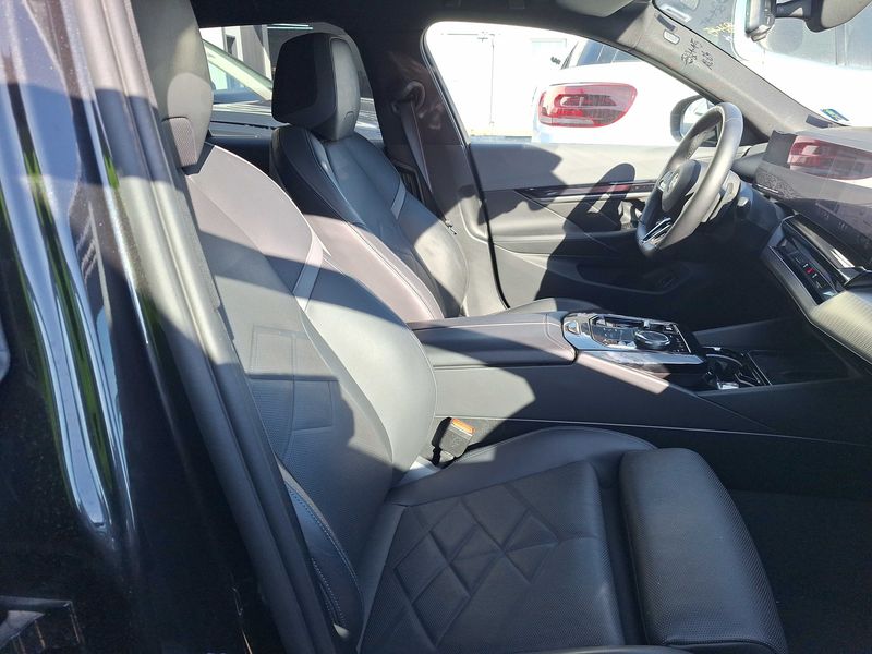 BMW 5er 520d Mild-Hybrid xDrive M Sport — zdjęcie 10