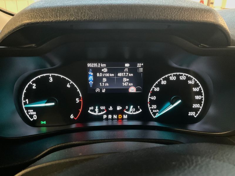 Ford Grand Tourneo Connect 1.5 TDCi EcoBlue Titanium — zdjęcie 13