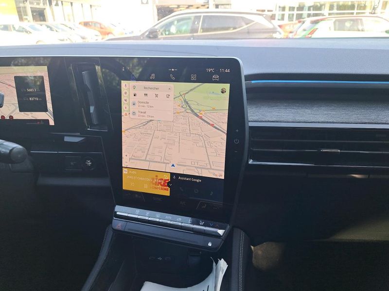 Renault Austral 1.3 TCe Mild-Hybrid Techno — zdjęcie 12