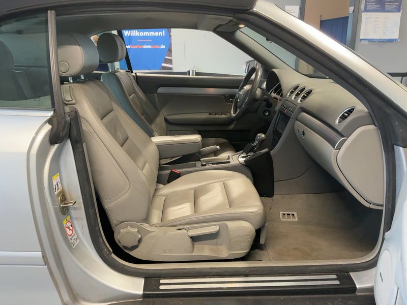 Audi A4 1.8 Turbo — zdjęcie 11