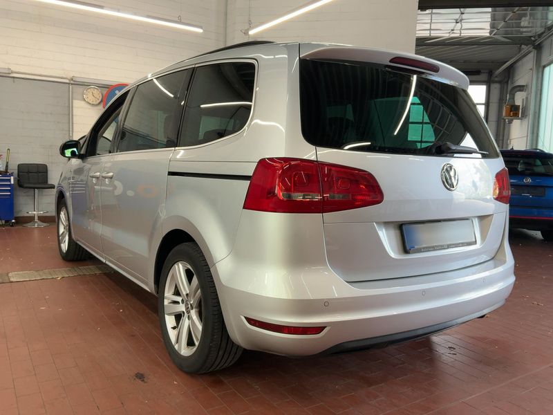Volkswagen Sharan 2.0 TDI Match BlueMotion Tech — zdjęcie 3