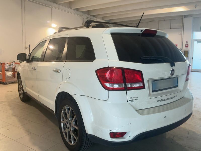 Fiat Freemont 2.0 Multijet Lounge 4WD — zdjęcie 3