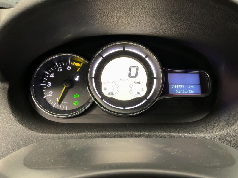 Renault Megane 1.6 — zdjęcie 4