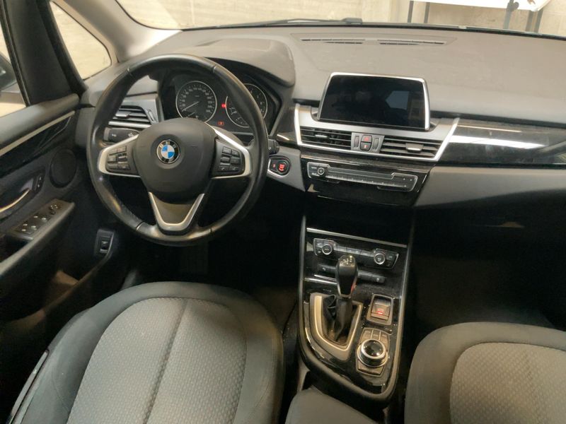 BMW 2er 218i Active Tourer Basis — zdjęcie 12