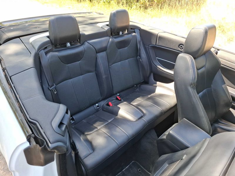 Land Rover Evoque Cabriolet 2.0 Td4 SE Dynamic — zdjęcie 14