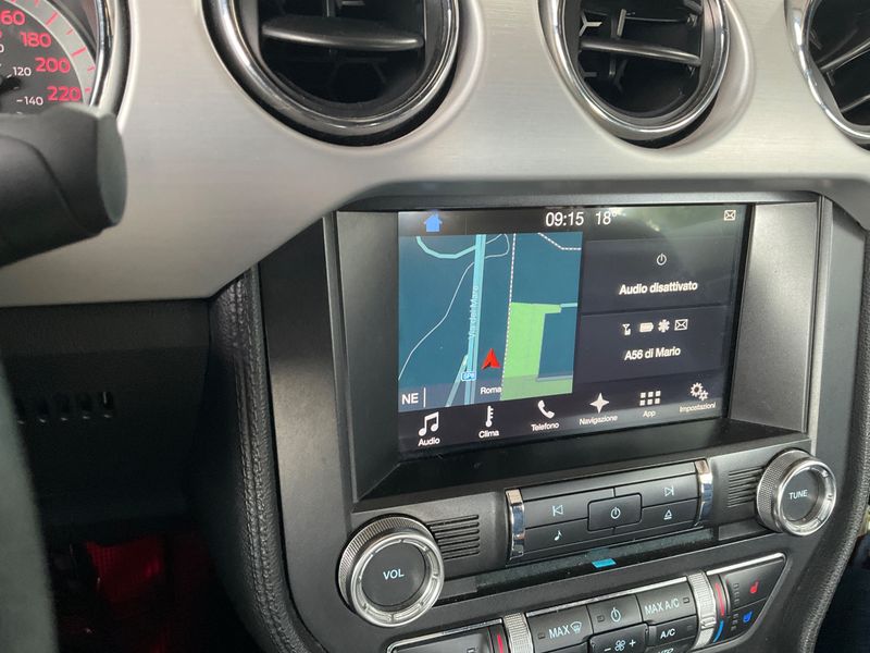 Ford Mustang 2.3 EcoBoost Fastback — zdjęcie 29
