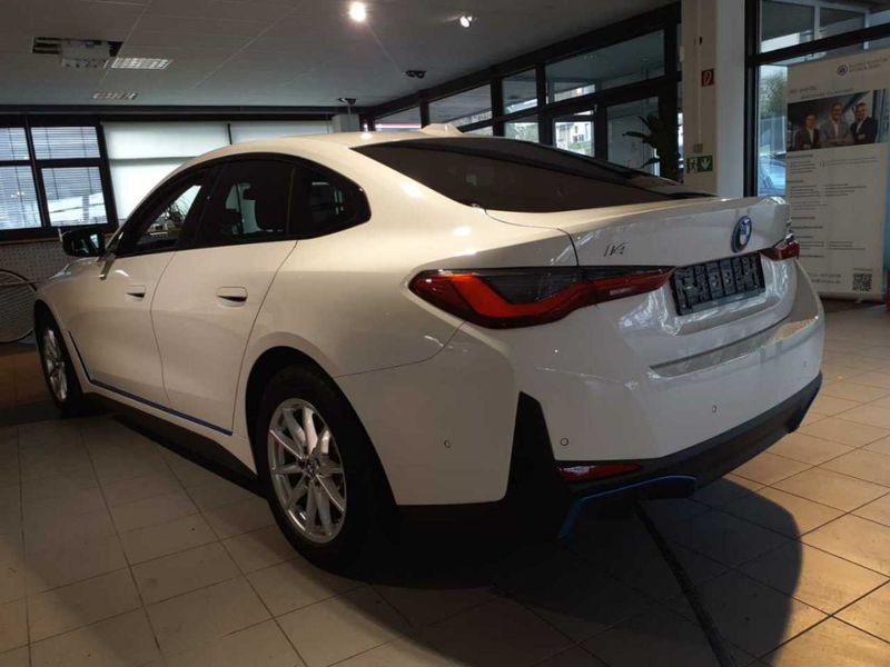 BMW i4 eDrive40 Gran Coupe — zdjęcie 2