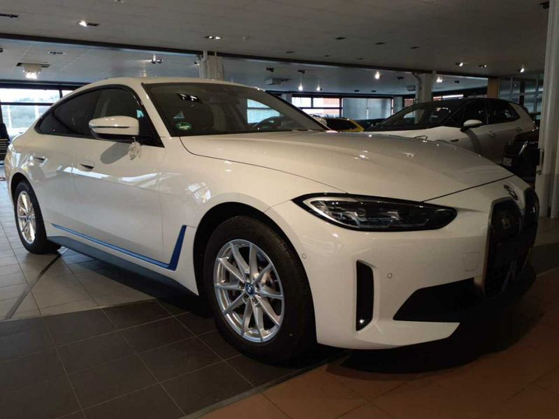 BMW i4 eDrive40 Gran Coupe — zdjęcie 4