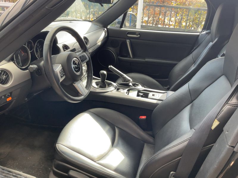 Mazda MX-5 2.0 Center-Line — zdjęcie 11