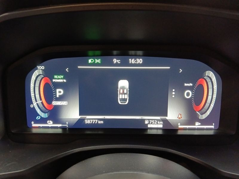 Nissan Qashqai 1.5 VC-T e-POWER N-Connecta — zdjęcie 12