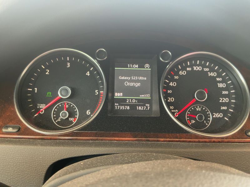 Volkswagen Passat 2.0 TDI Advance BlueMotion Tech — zdjęcie 13