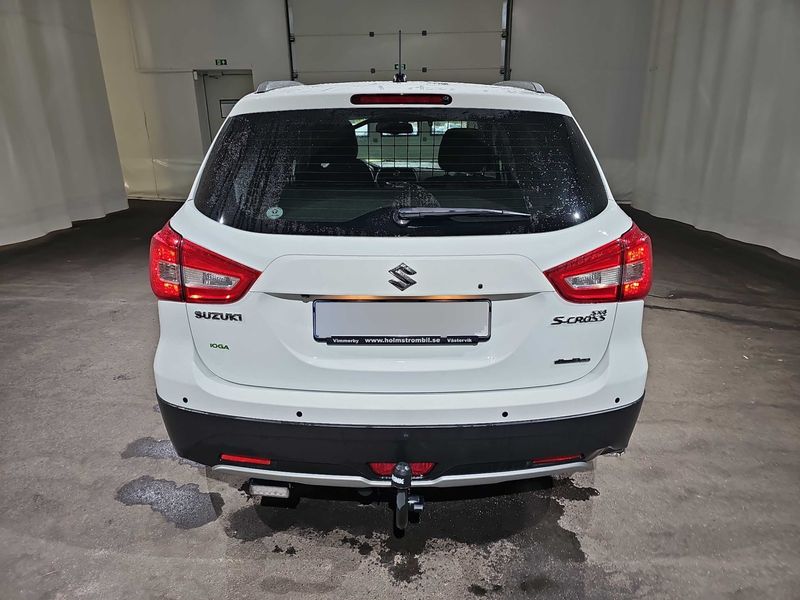 Suzuki SX4 S-Cross 1.4 BoosterJet Mild-Hybrid Comfort+ 4x4 — zdjęcie 4