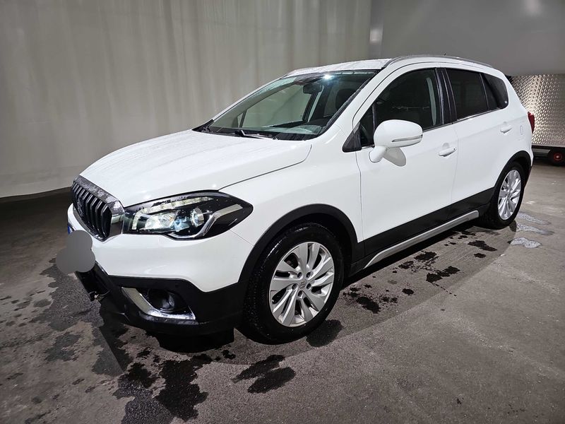Suzuki SX4 S-Cross 1.4 BoosterJet Mild-Hybrid Comfort+ 4x4 — zdjęcie 2